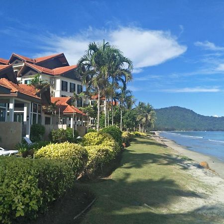 Sabah Beach Villas&Suites Kota Kinabalu Bagian luar foto