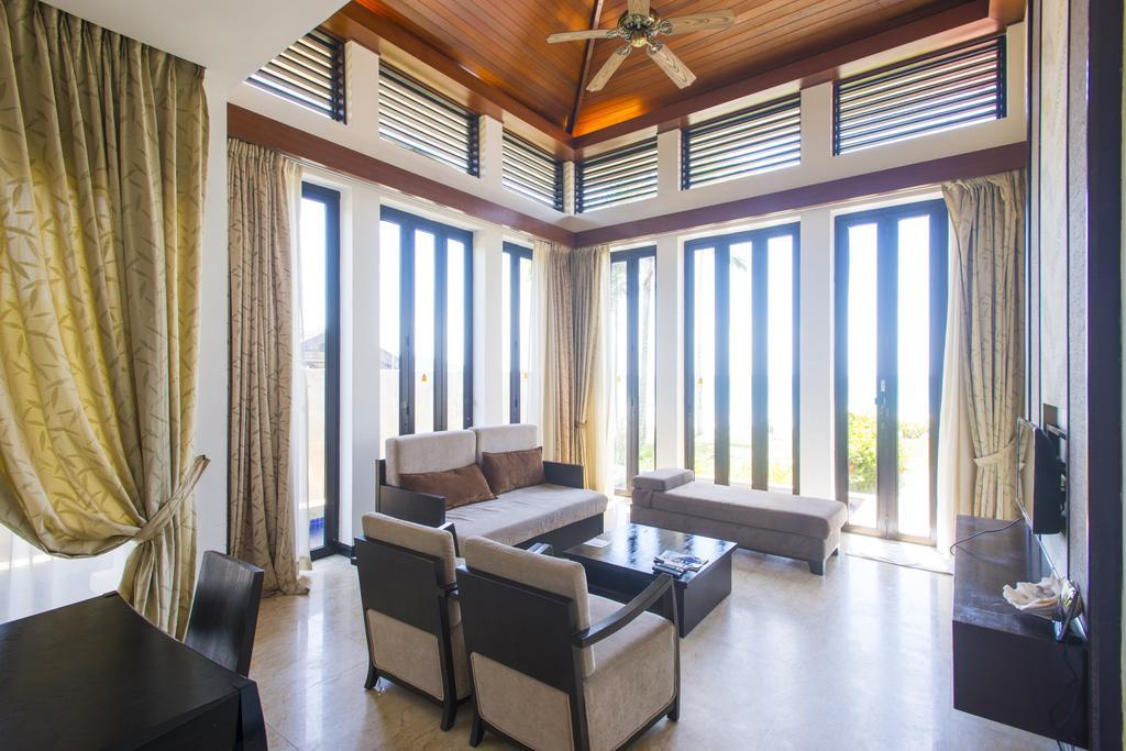 Sabah Beach Villas&Suites Kota Kinabalu Bagian luar foto