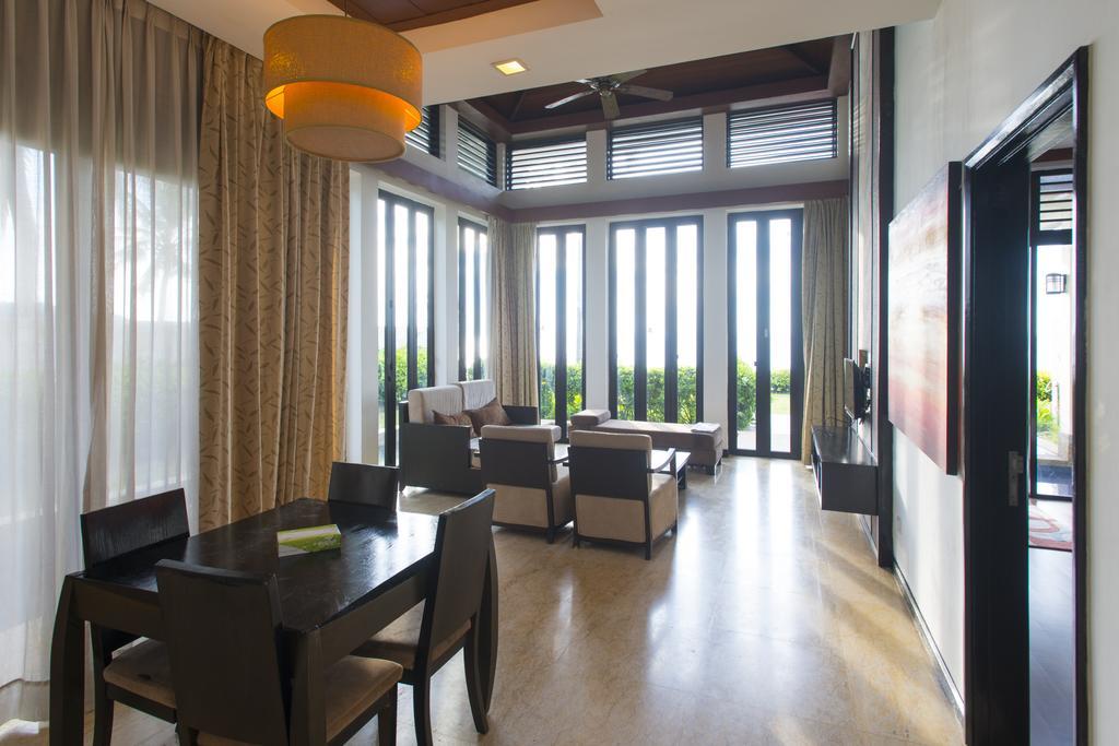Sabah Beach Villas&Suites Kota Kinabalu Bagian luar foto