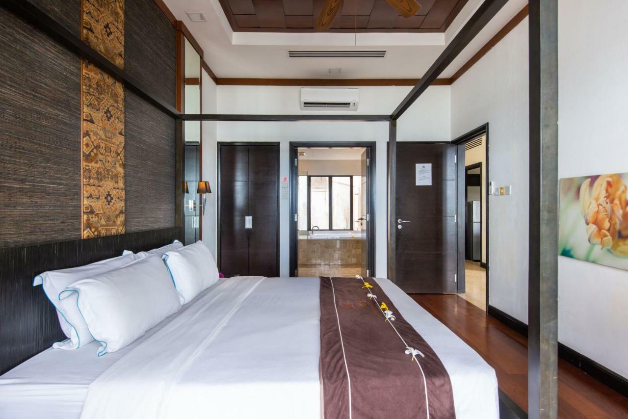 Sabah Beach Villas&Suites Kota Kinabalu Bagian luar foto